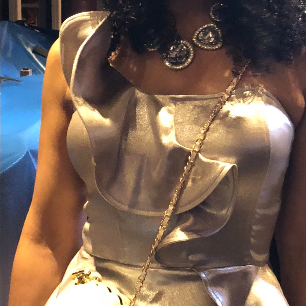 2 piece set perfect for an evening out.